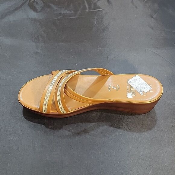 BRAND NEW ITALIAN SHOESMAKERS LOW WEDGE STYLE SLIP-ON SANDAL - Picture 13 of 14